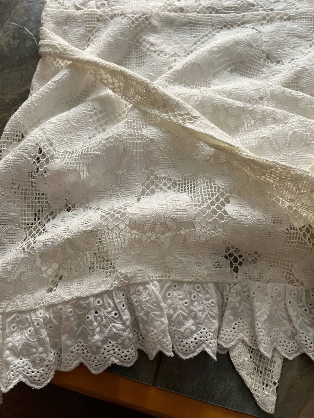 Simple White Lace Ruffled Kids Dress - Picture 9 of 10
